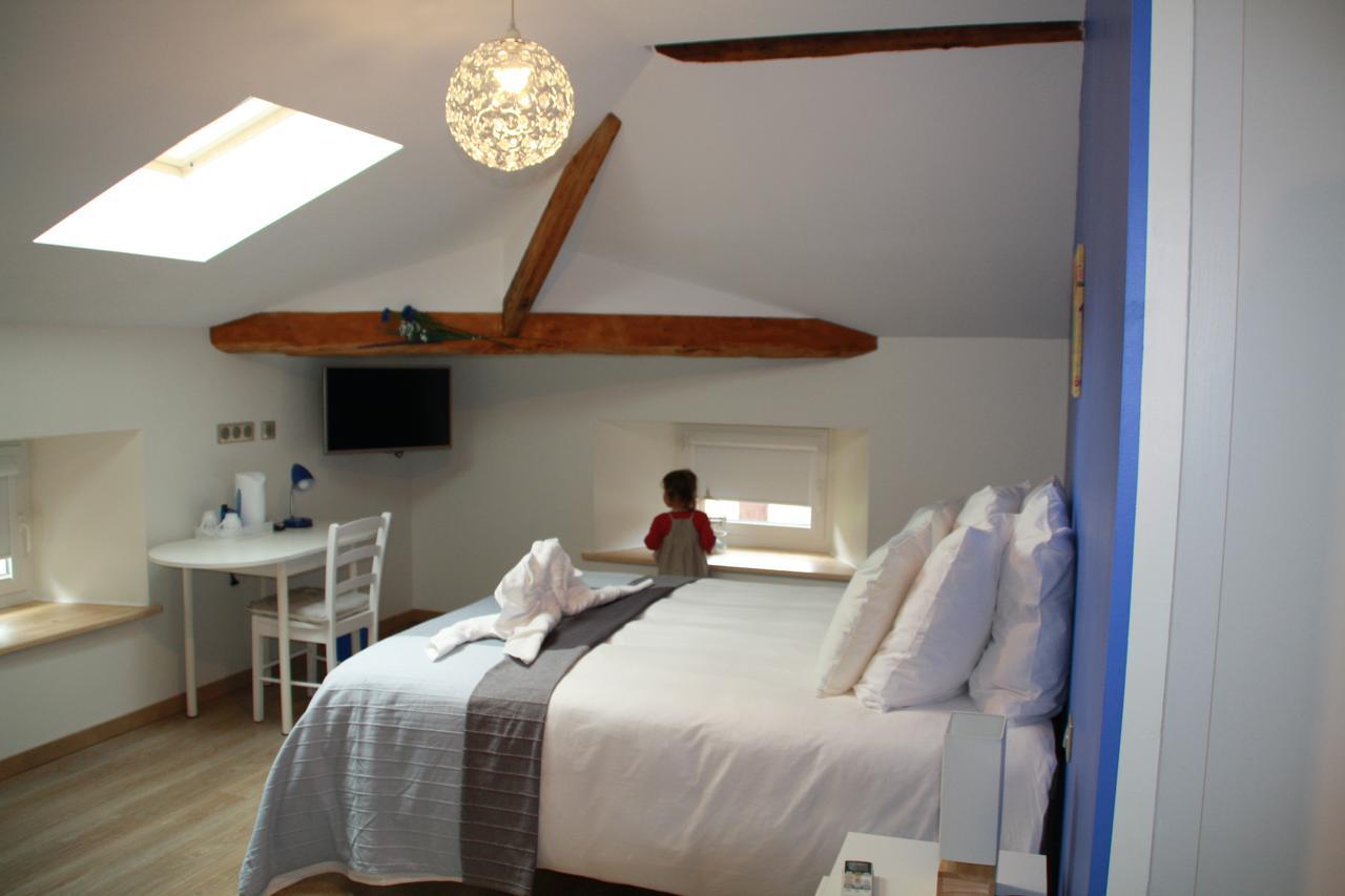 La Petite Auberge De Niaux מראה חיצוני תמונה