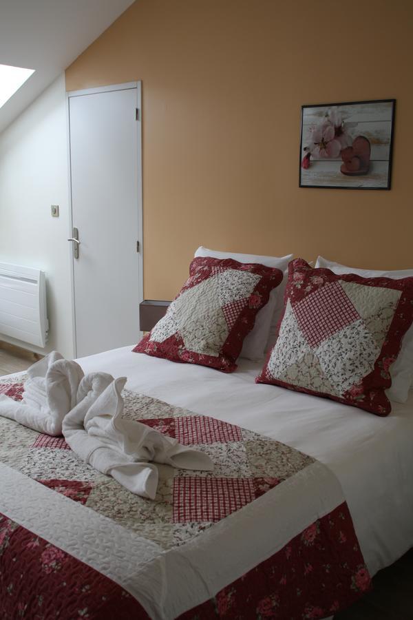 La Petite Auberge De Niaux מראה חיצוני תמונה